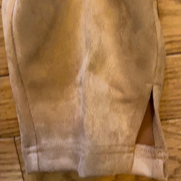 Zac and Rachel faux suede slim fit pull on ankle length pant cognac size large - Picture 4 of 4